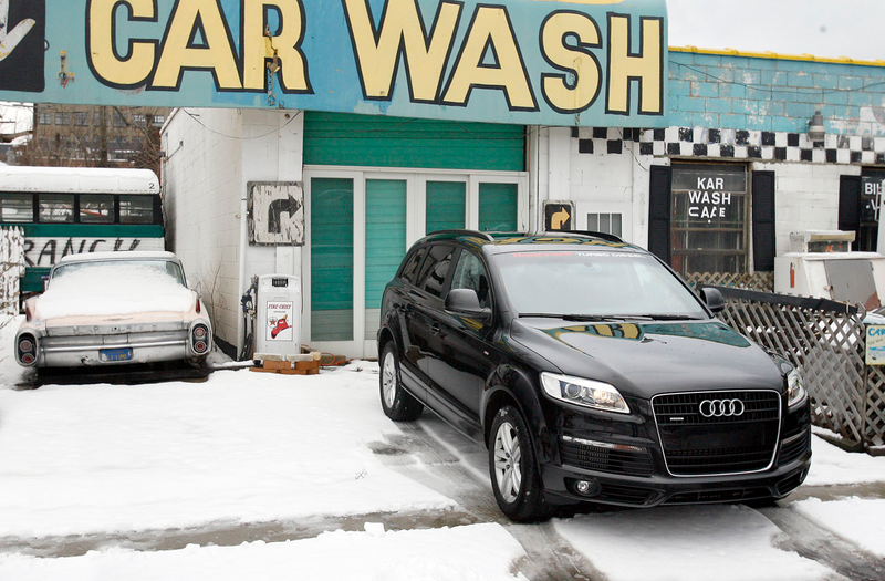 Illustration for article titled Hypermiling The Honda Civic And Audi Q7 Diesels
